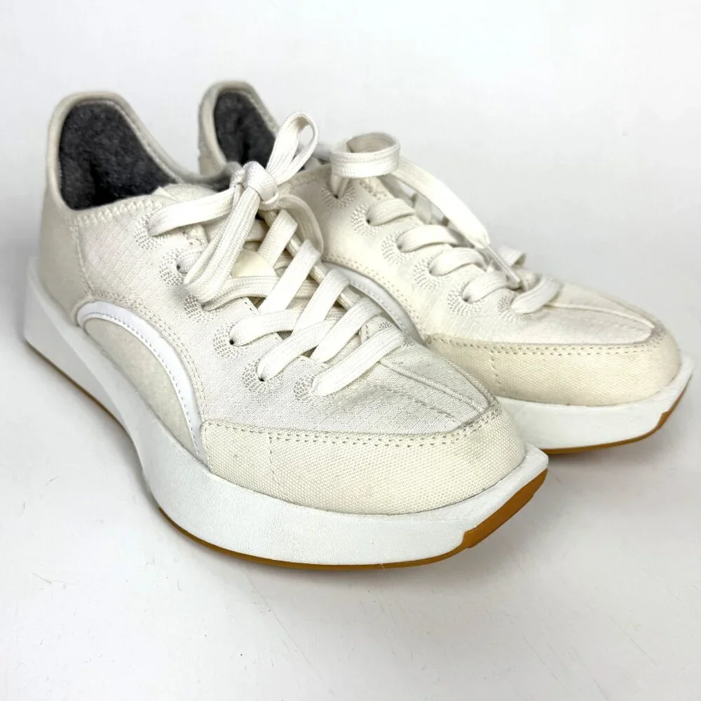 AllBirds Women's Risers‎ Athletic Sneakers Ivory Size 6